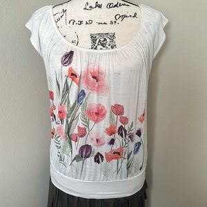 H&M Women's White Pink Floral Cap Sleeve Scoop Neck Blouse XS